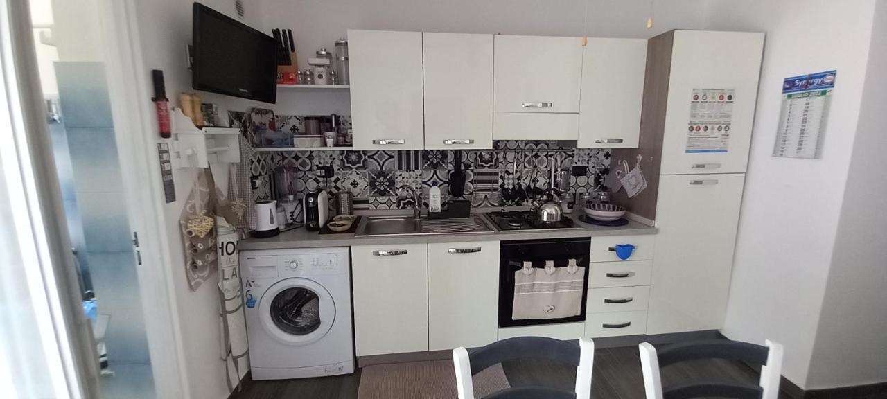 Sabrina'S House Apartment Giardini Naxos Luaran gambar