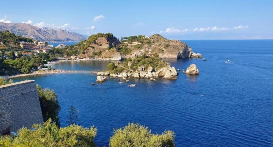 Sabrina'S House Apartment Giardini Naxos Luaran gambar
